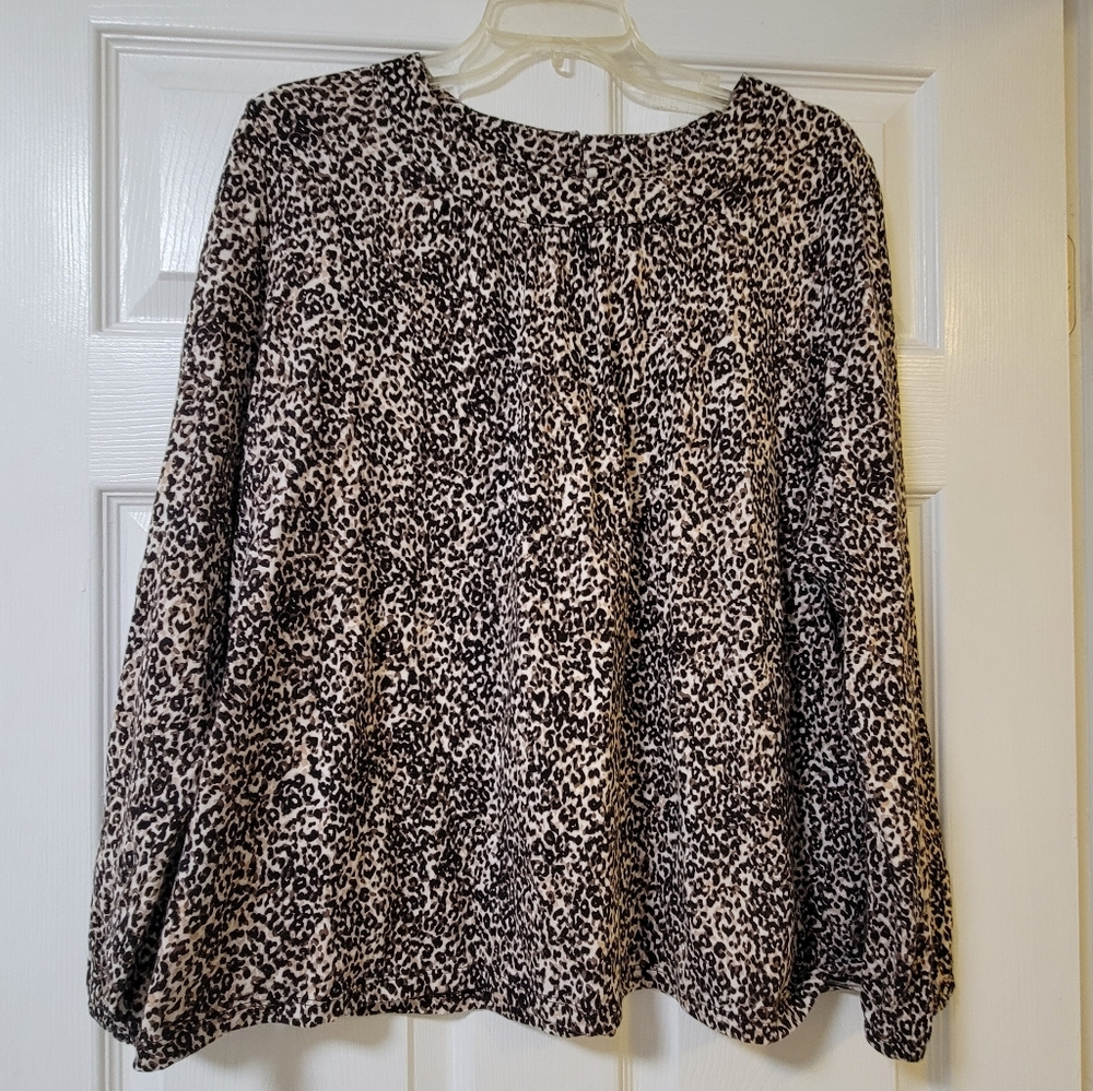 Old Navy Leopard Print Long Sleeve Keyhole Top - Plus Size XL